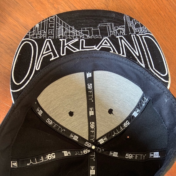 Hat - Picture 2 of 4